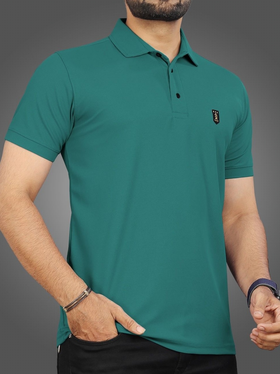 

VeBNoR Men Solid Polo Collar T-shirt, Green