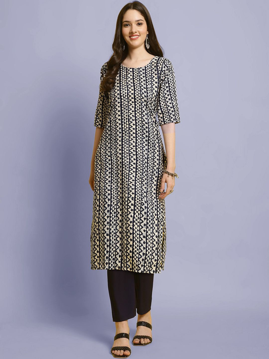 

Moda Rapido Geometric Motifs Printed Round Neck Straight Kurta With Trousers, Black