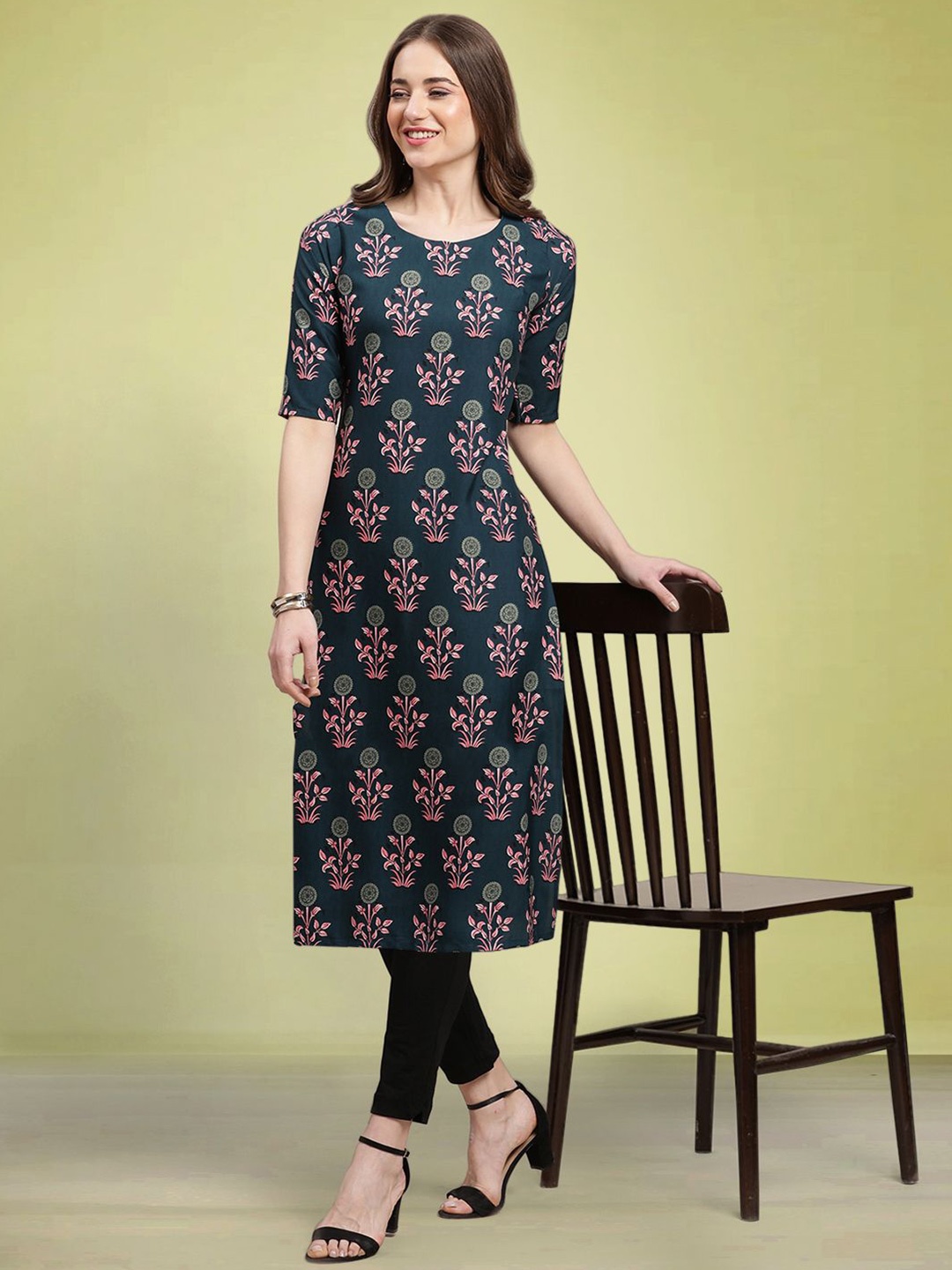 

Moda Rapido Women Ethnic Motifs Printed Straight Kurta, Green