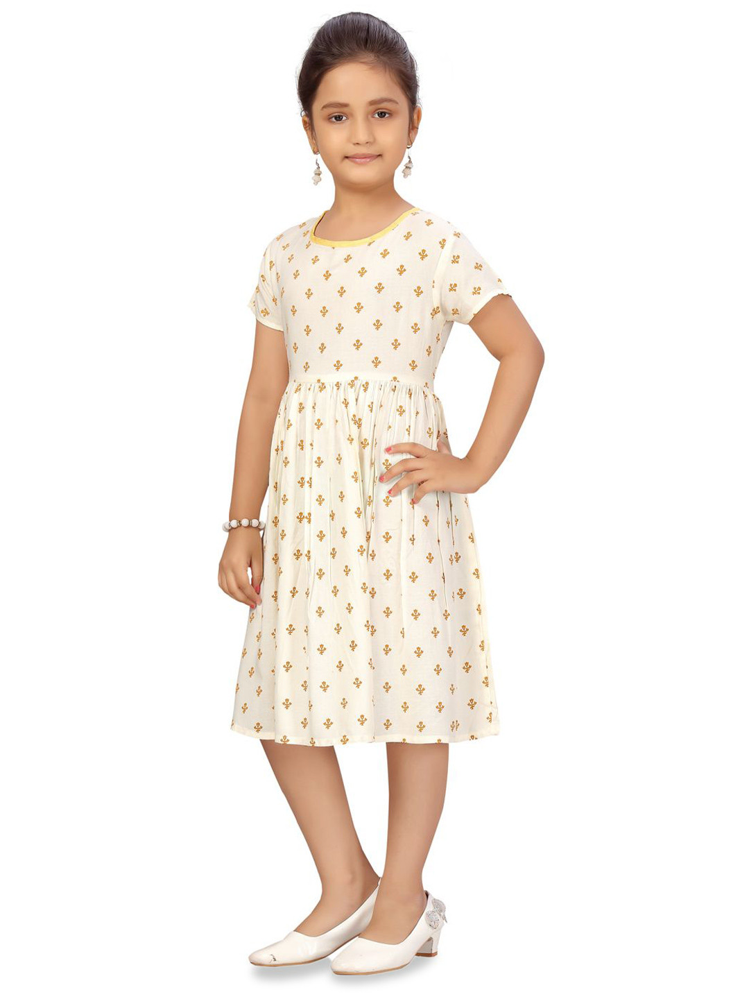 

Sangria Girls Floral Printed Fit & Flare Dress, White