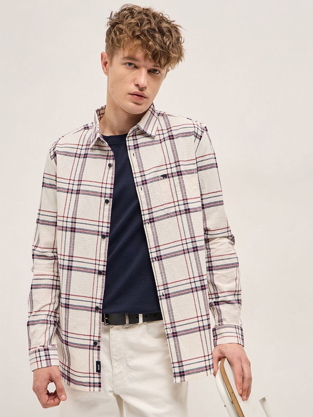 

THE BEAR HOUSE Men Slim Fit Spread Collar Tartan Checked Cotton Casual Shirt, White