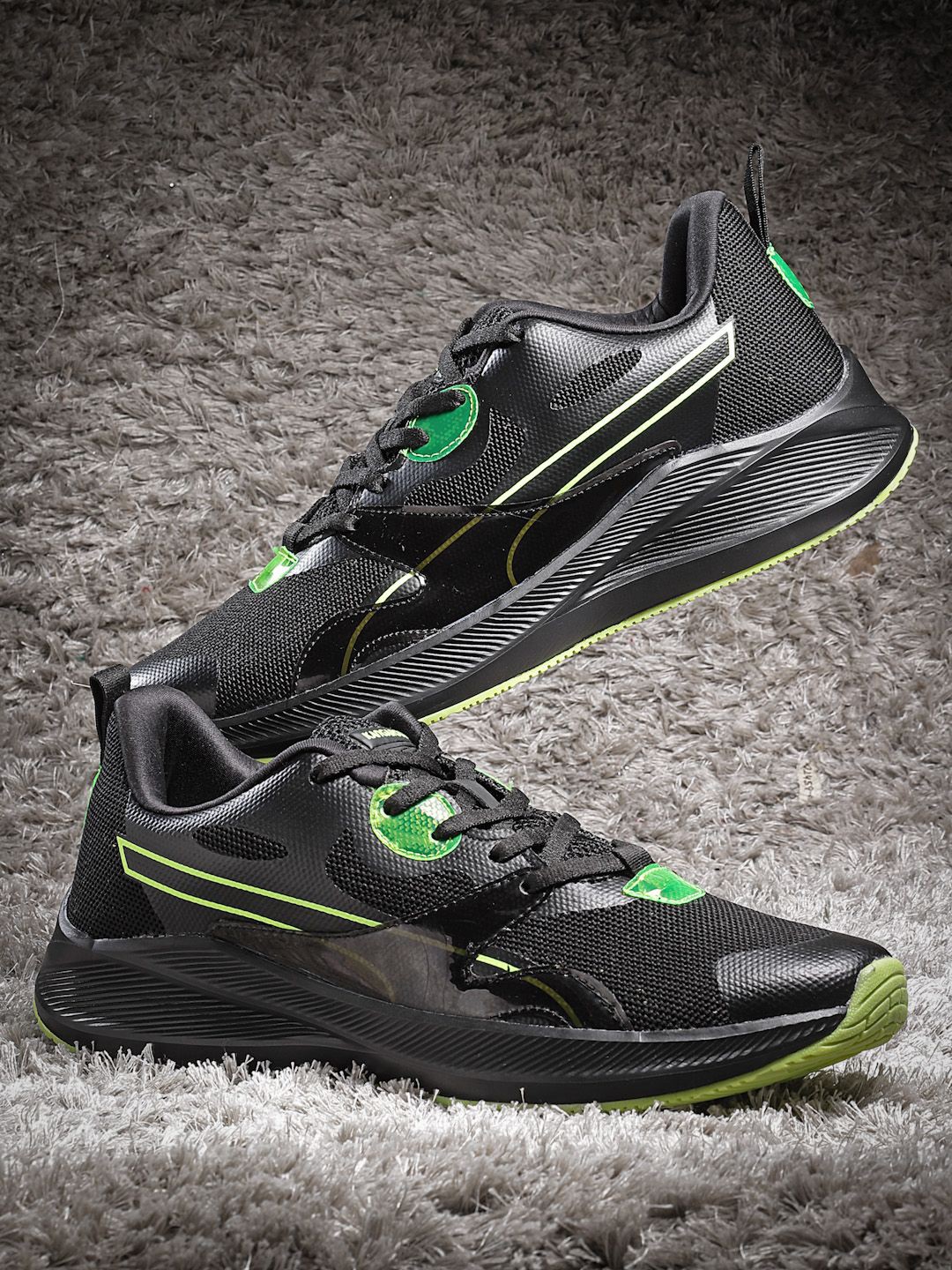 

KANGAROOZ Men Mesh Running Non-Marking Shoes, Black