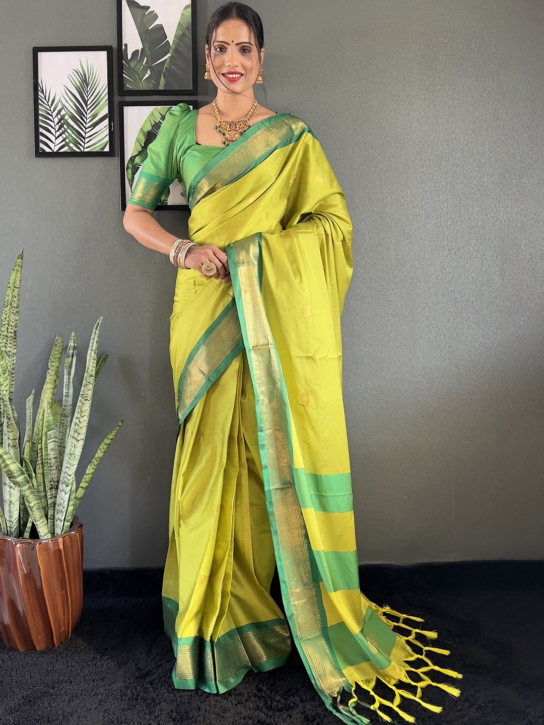 

JULEE Woven Design Zari Ready to Wear Kanjeevaram Saree, Lime green