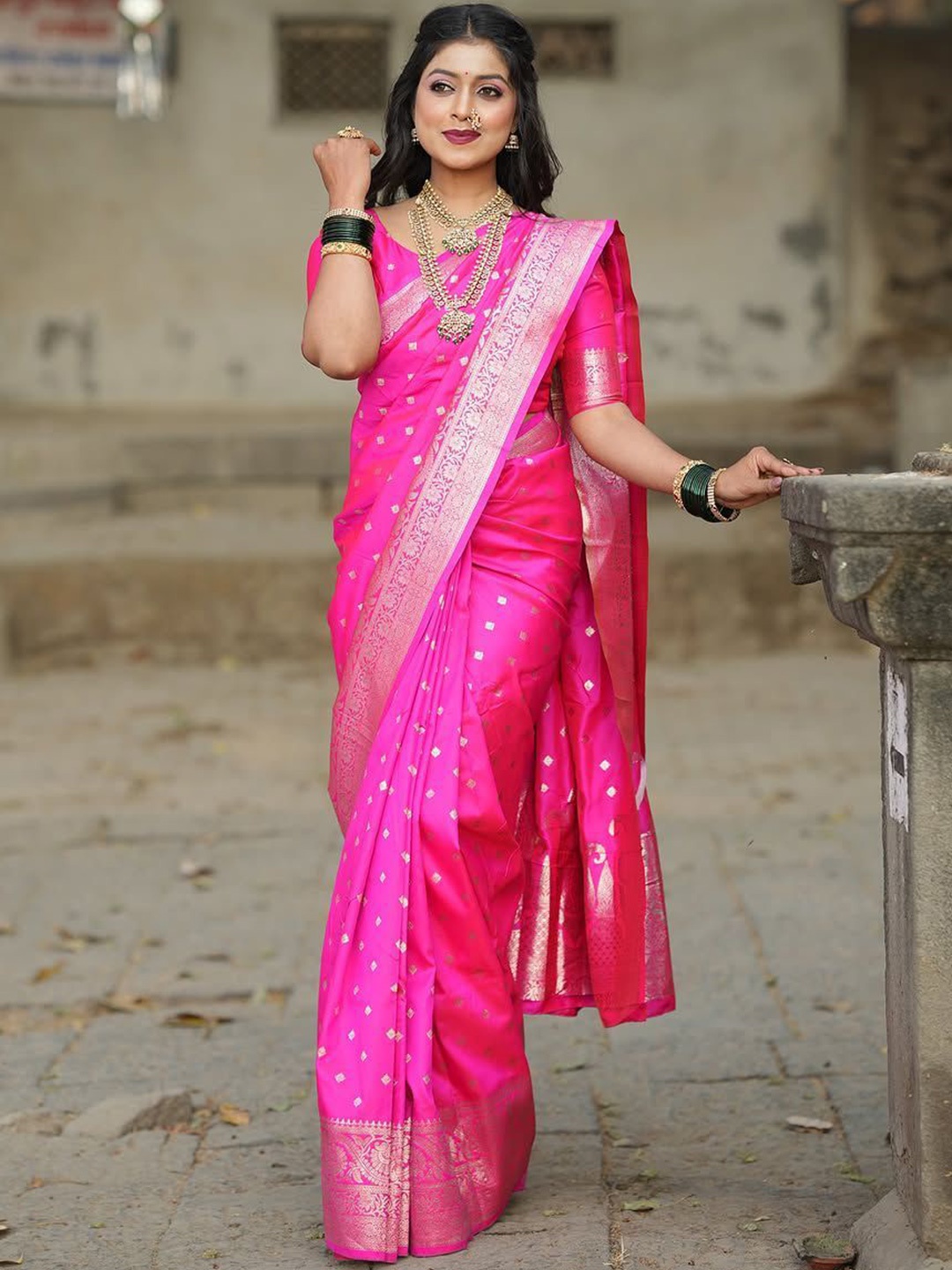 

Bansari textiles Ethnic Motifs Woven Design Zari Kanjeevaram Saree, Pink