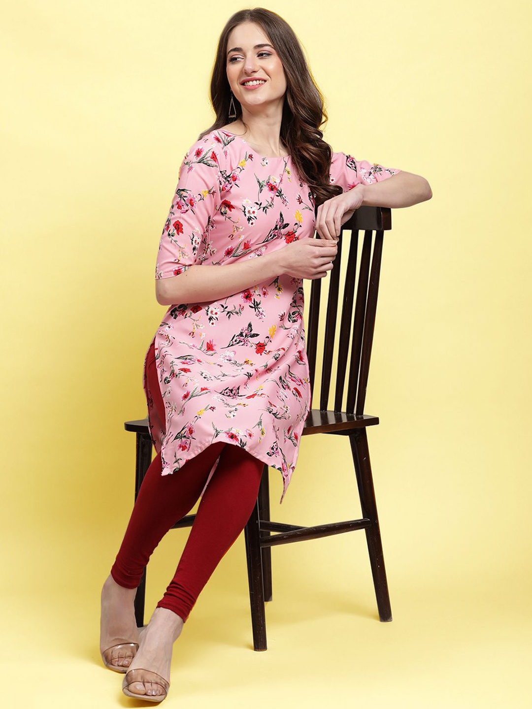 

Moda Rapido Floral Printed Round Neck Straight Kurta, Pink