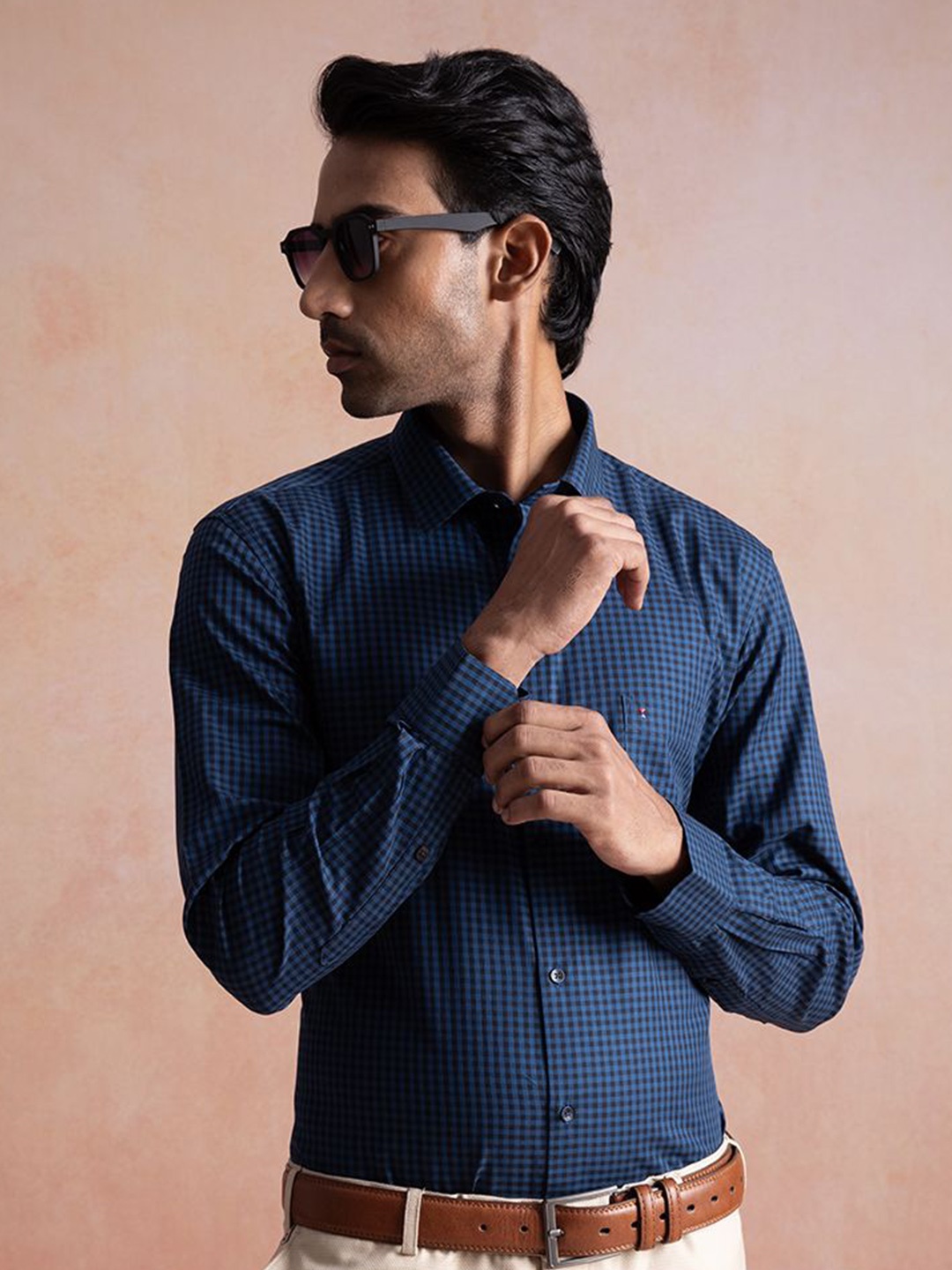 

Sero Men Smart Slim Fit Spread Collar Micro Checked Cotton Formal Shirt, Teal