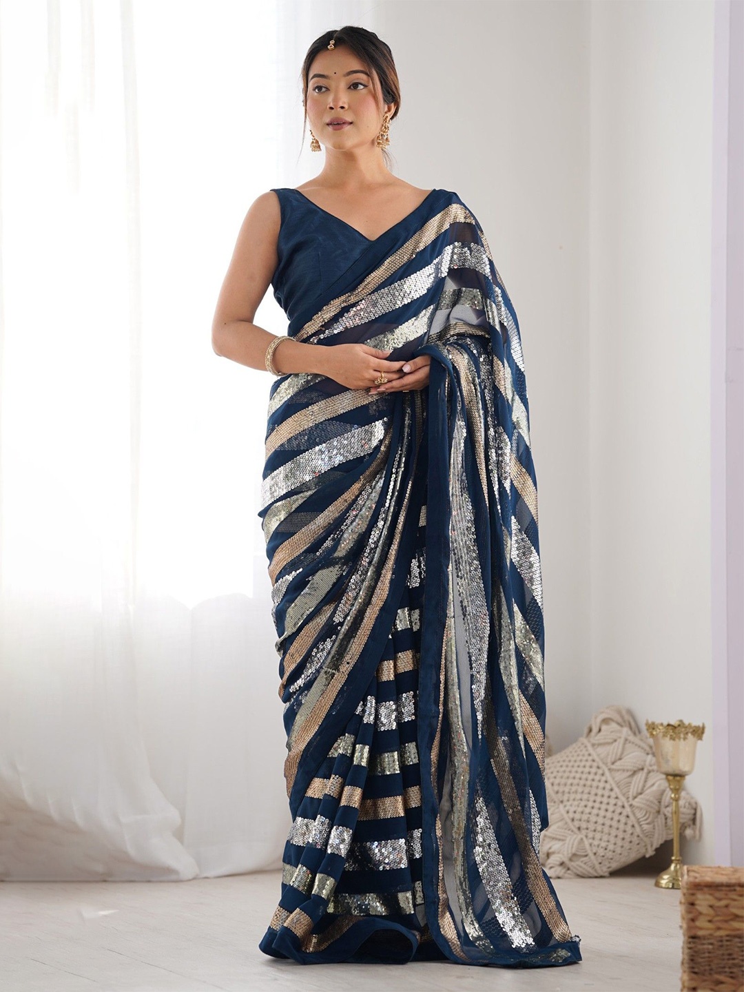 

MySilkLove Embellished Sequinned Pure Georgette Saree, Blue