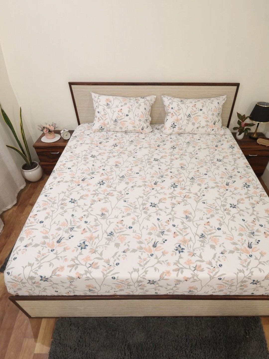 

Bhumi Impex Pink & White Floral Printed 144 TC Single Bedsheet Set 1.524m X 2.286m