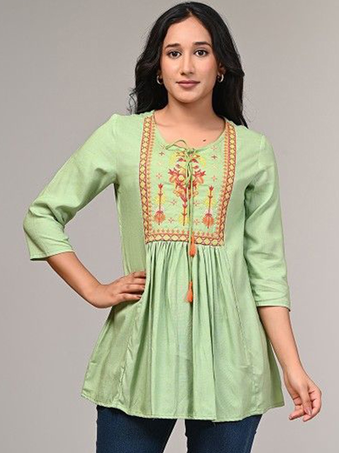 

AVAYAYAT Floral Embroidered Tie-Up Neck Pleated Thread Work A-Line Kurti, Sea green