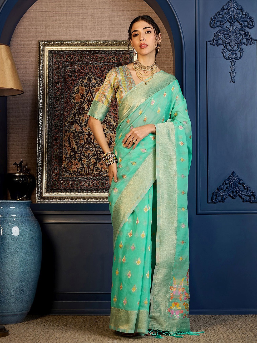 

Sangria Woven Design Zari Border Saree With Unstitched Blouse, Blue