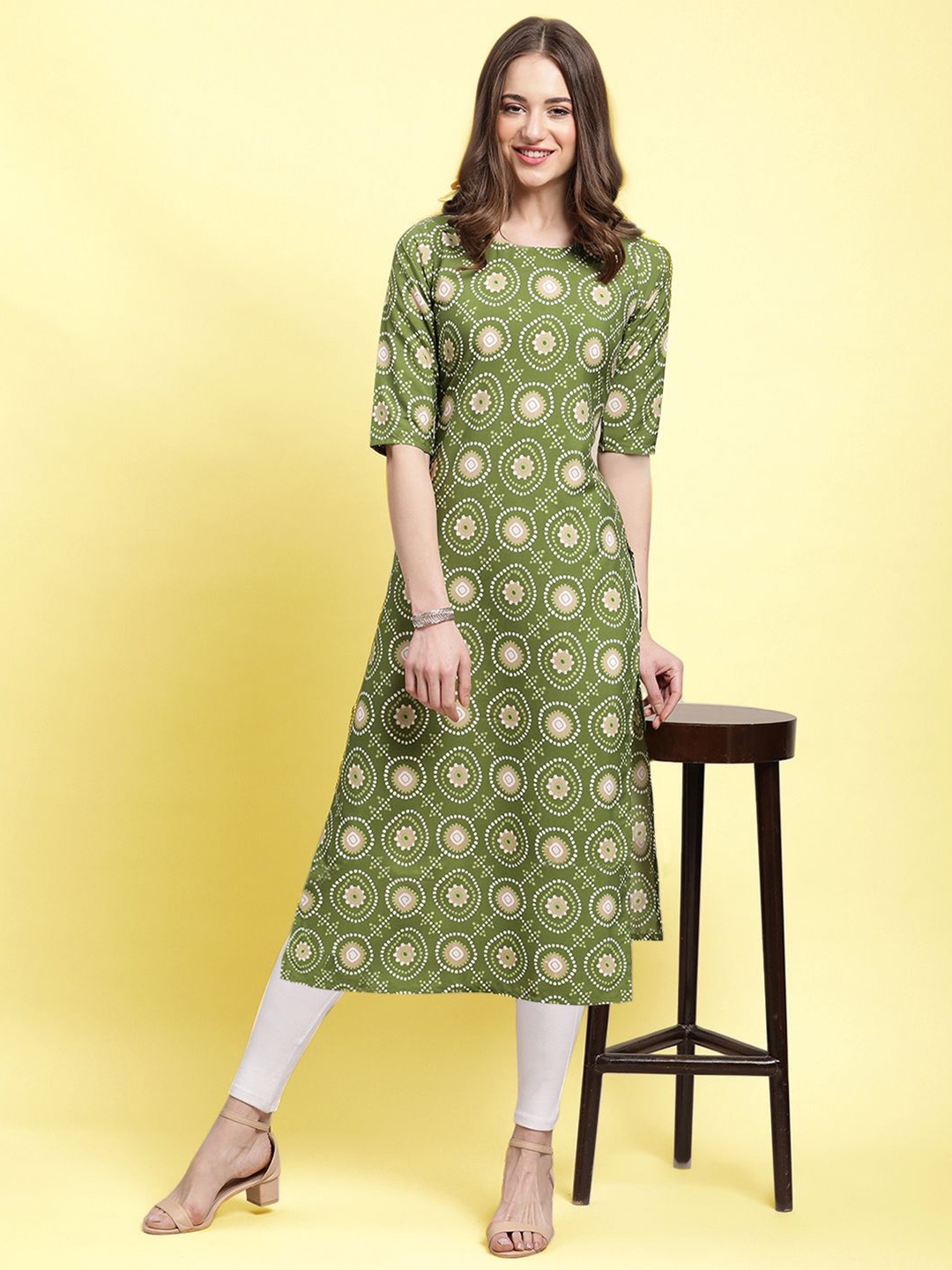 

Moda Rapido Geometric Printed Round Neck Straight Kurta, Green