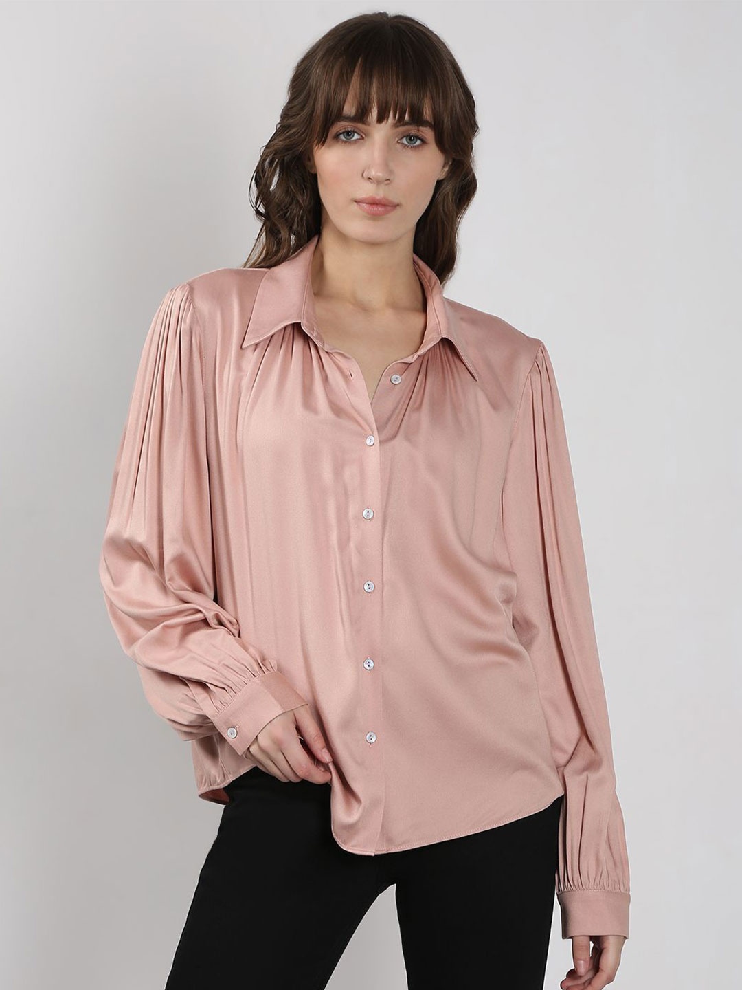 

Vero Moda Women Spread Collar Solid Casual Shirt, Peach