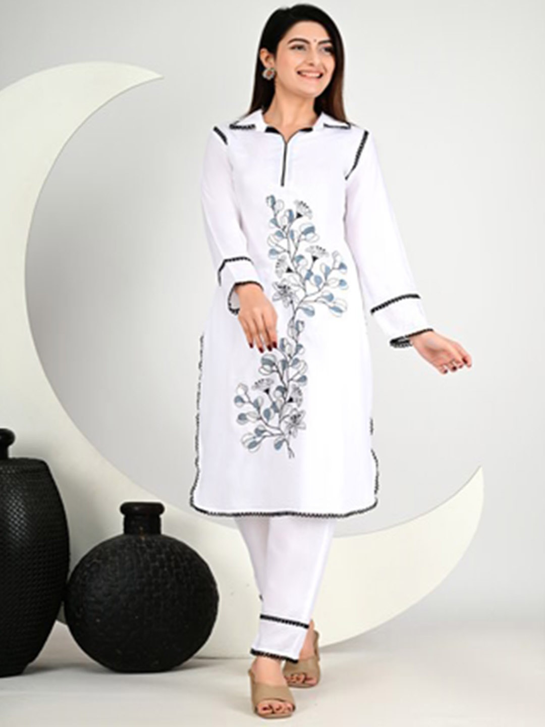 

mola ali enterprises Floral Embroidered Shirt Collar Straight Kurta With Trousers, White