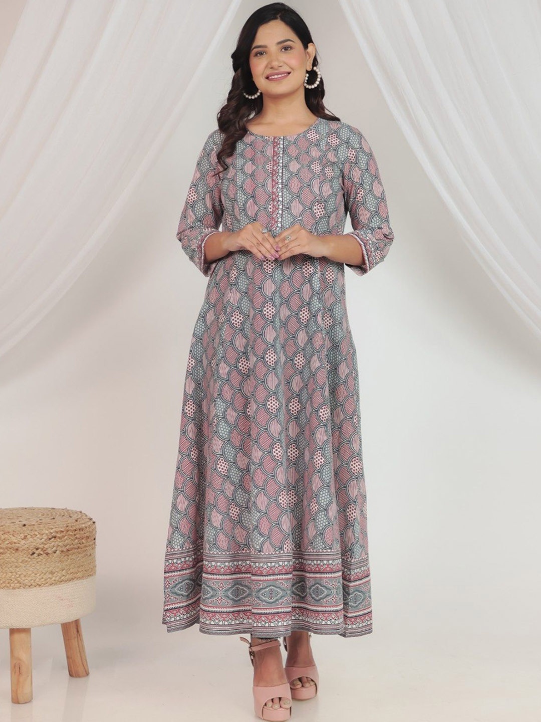 

Aramya Ethnic Motifs Printed Pure Cotton Anarkali Dresses, Red