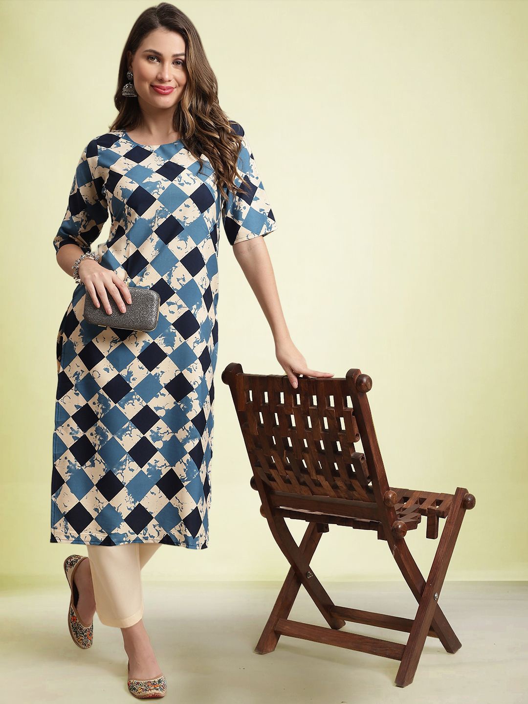 

Moda Rapido Floral Printed Round Neck Straight Kurta With Trousers, Beige