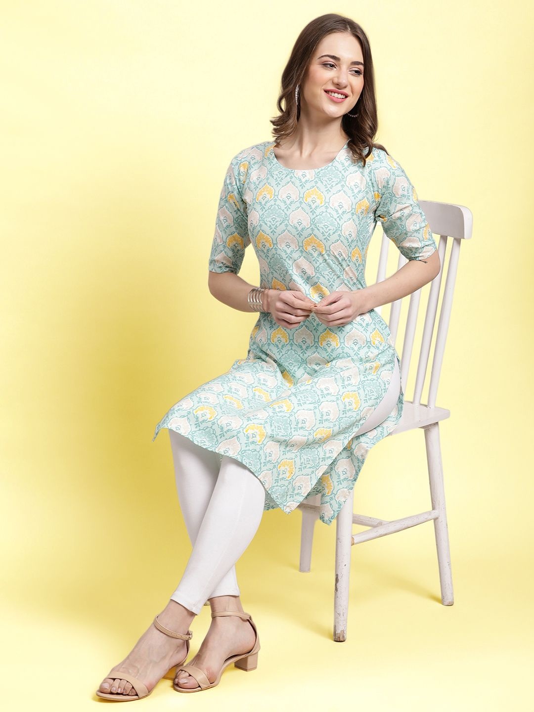 

Moda Rapido Floral Printed Round Neck Straigt Kurta, Blue