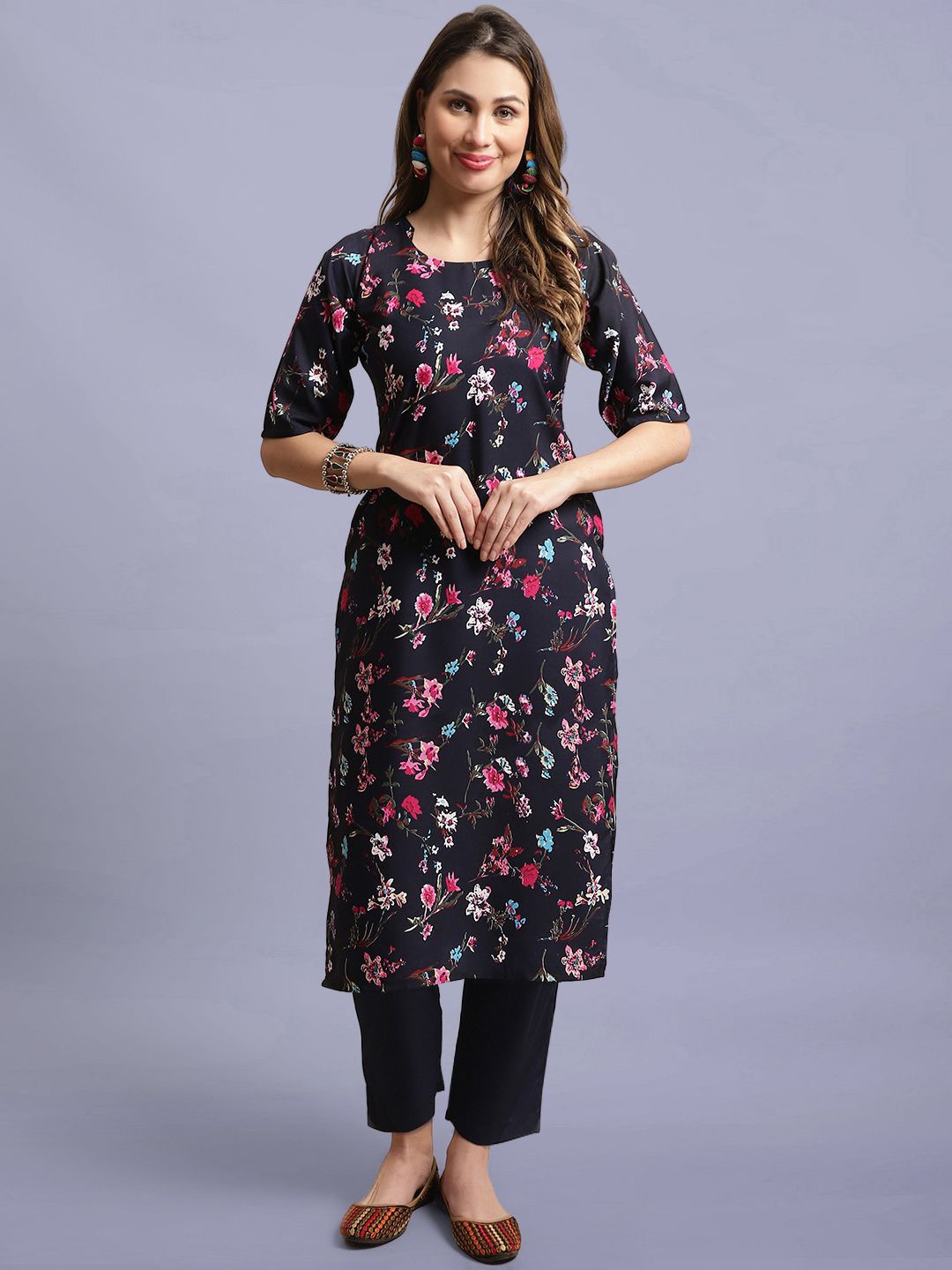 

Moda Rapido Floral Printed Round Neck Straight Kurta With Trousers, Black