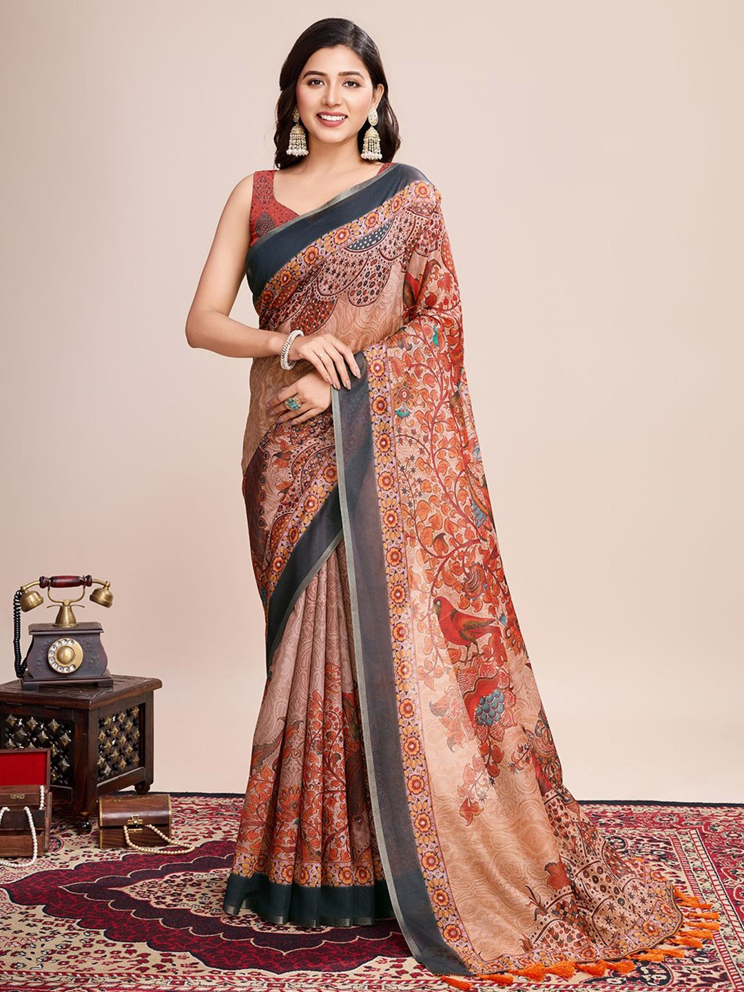 

VARNI FABRICS Floral Printed Pure Cotton Saree, Orange