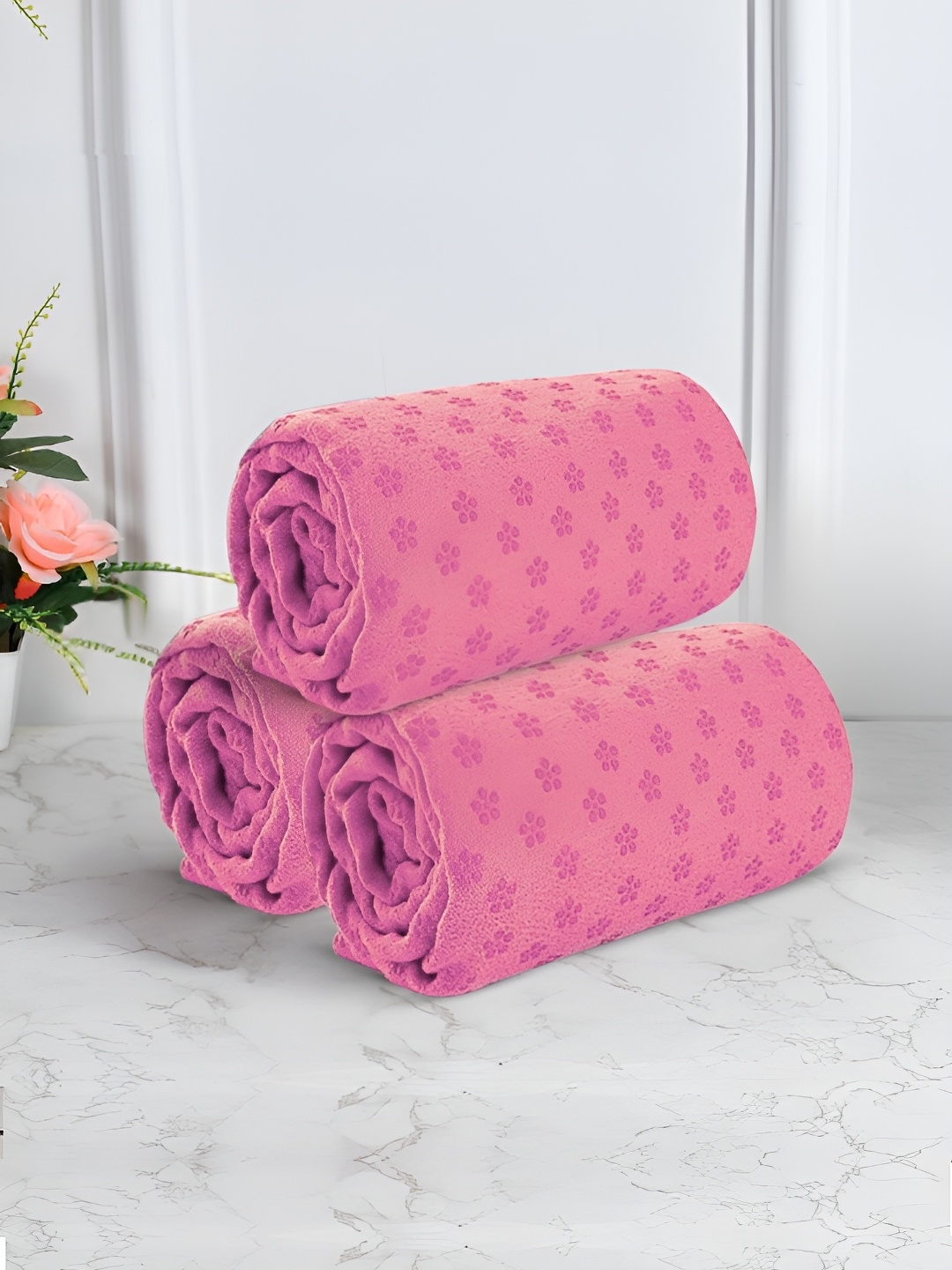 

Black gold Pink 3 Pieces Self Design Premium Microfiber Yoga Mat Towels