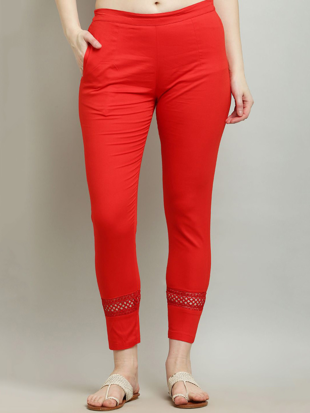 

Sellingsea Women Self Design Trousers, Red