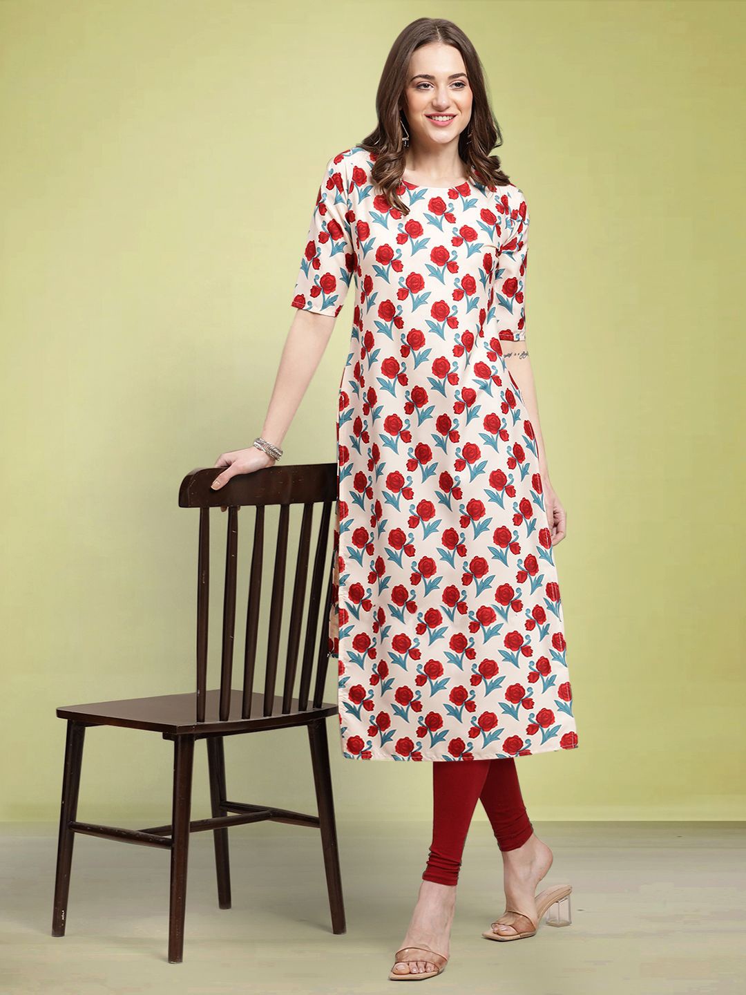 

Moda Rapido Floral Printed Round Neck Straight Kurta, Red