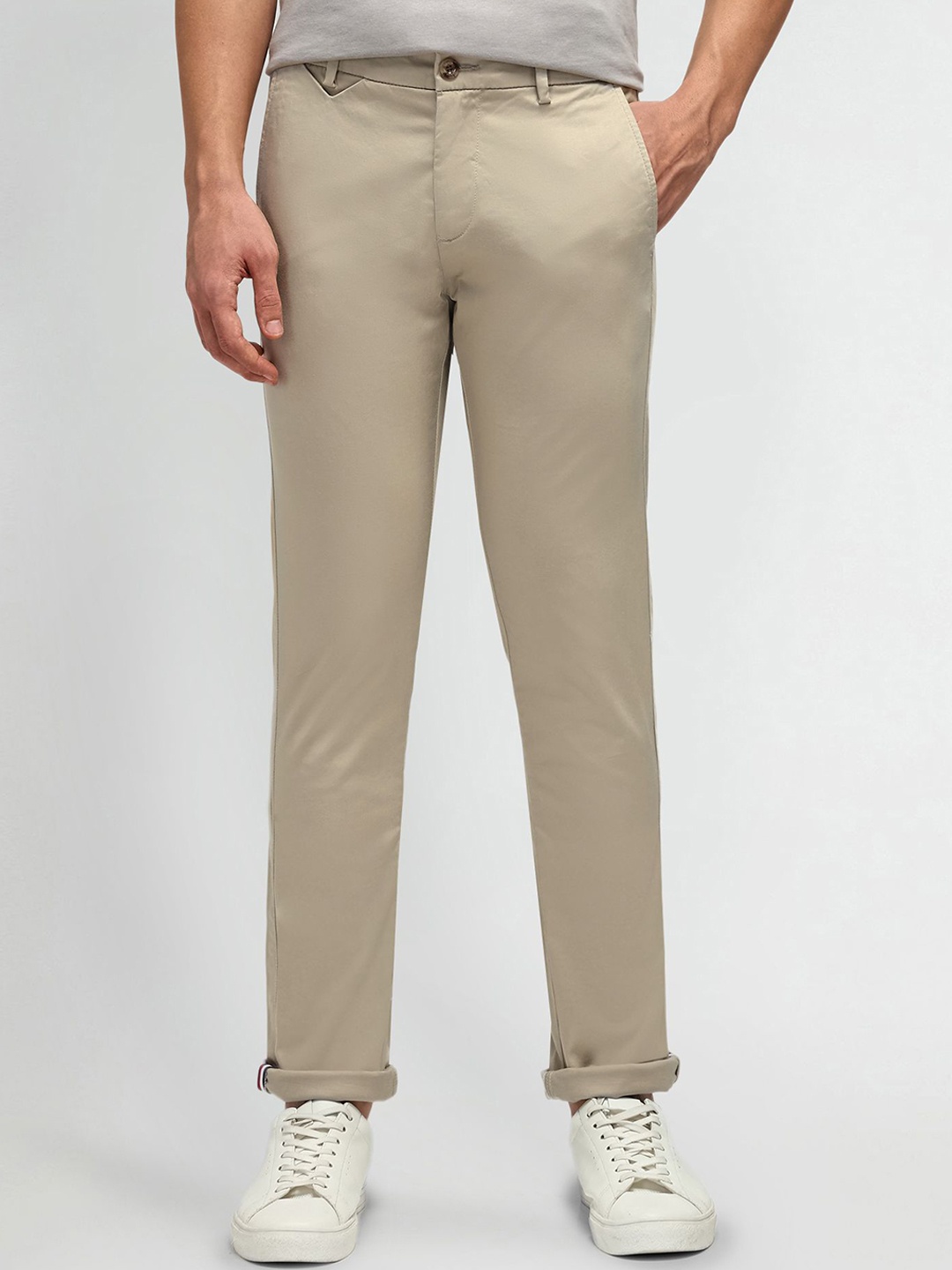 

Arrow Sport Men Plain Slim Fit Chinos Trousers, Beige