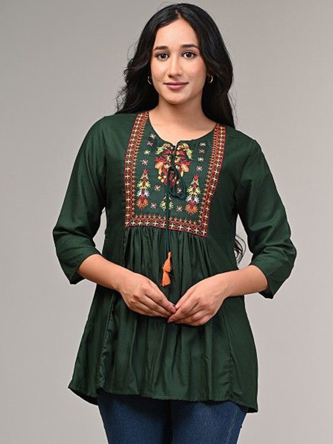 

AVAYAYAT Floral Embroidered Tie-Up Neck Pleated Thread Work A-Line Kurti, Green