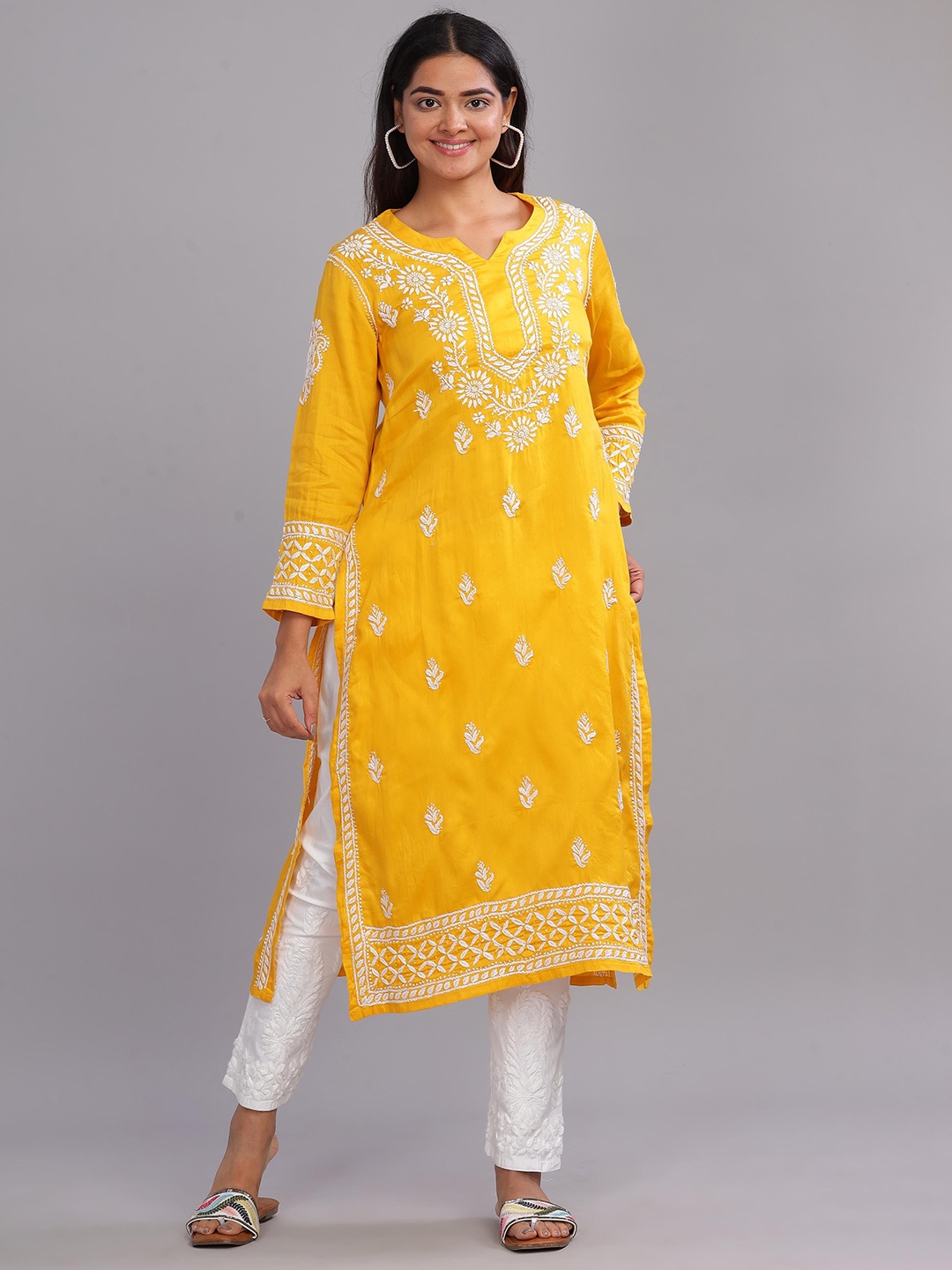 

Club Loom Women Floral Printed Chikankari Floral Kurta, Yellow