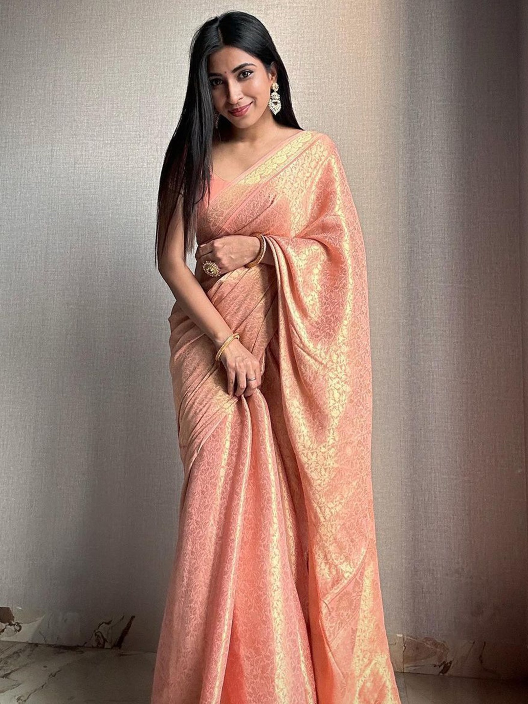 

Krimmple Woven Design Zari Saree, Peach