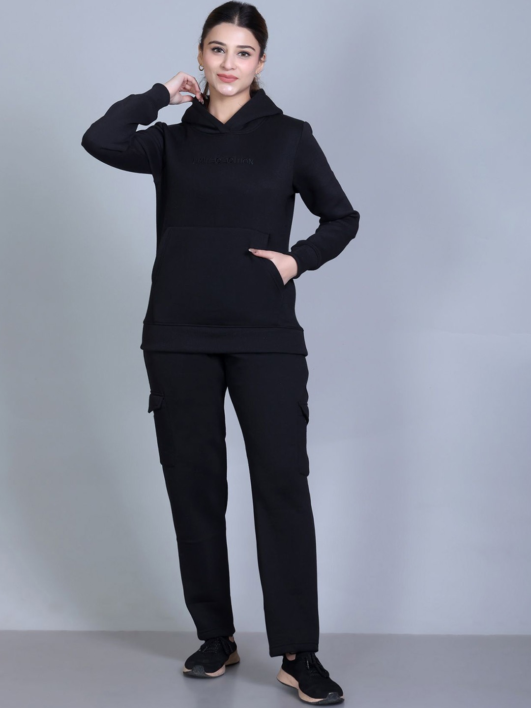 

Antiloop Women Hooded Pull On Tracksuit, Black