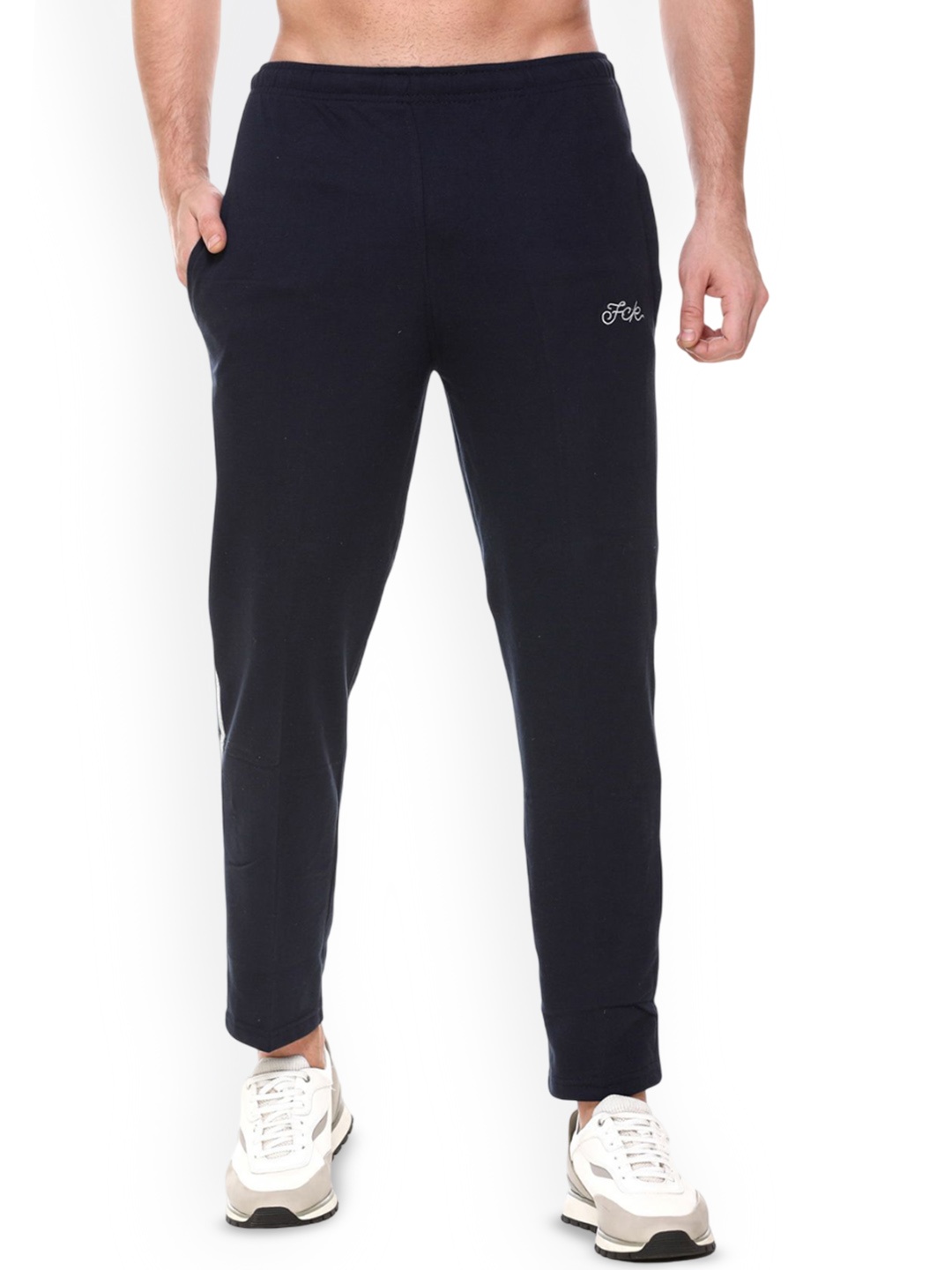 

FCKPLUS Men Cotton Mid-Rise Regular Fit Track Pant, Navy blue