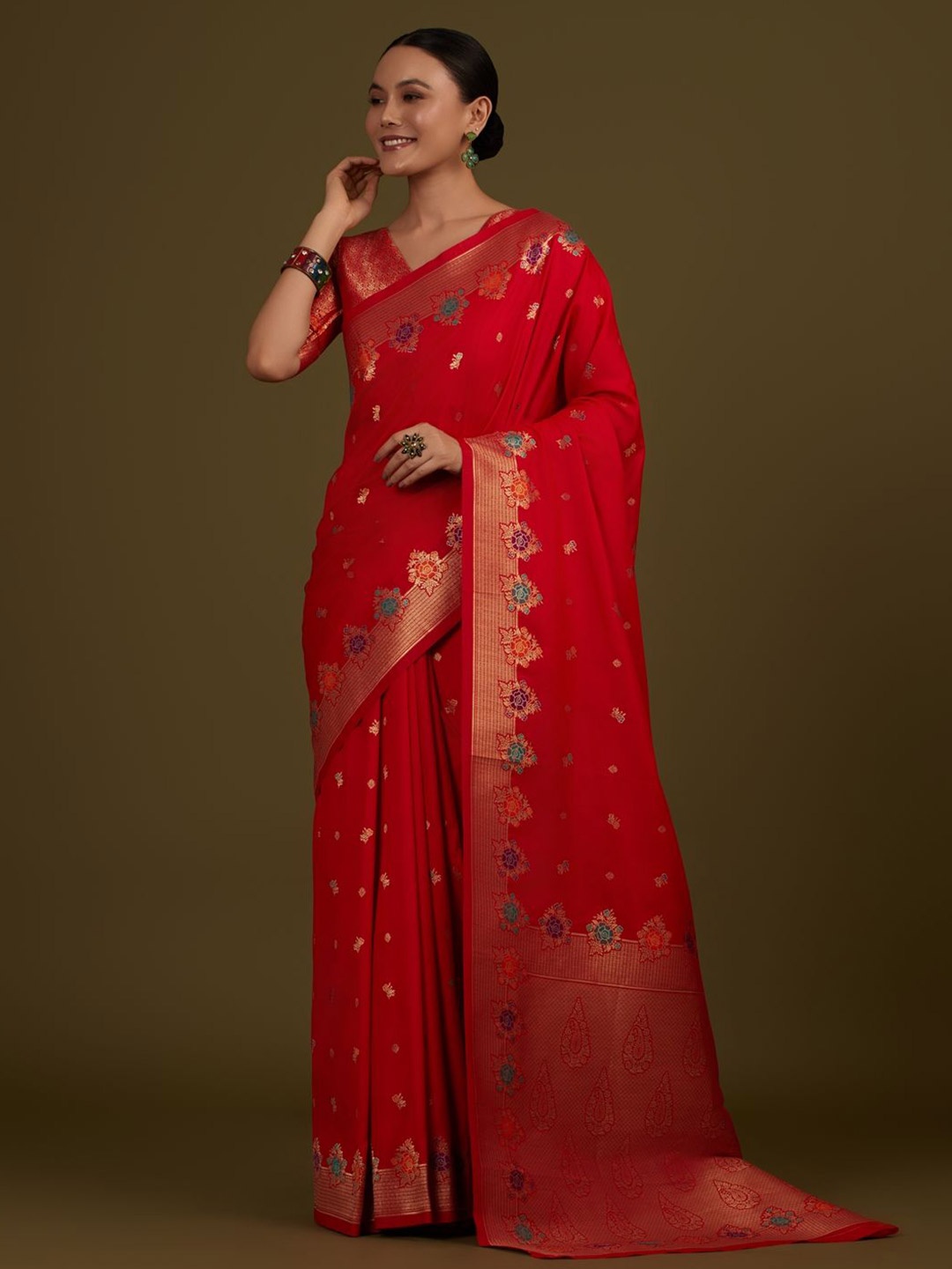 

MONJOLIKA FASHION Floral Woven Design Zari Designer Banarasi Saree, Red