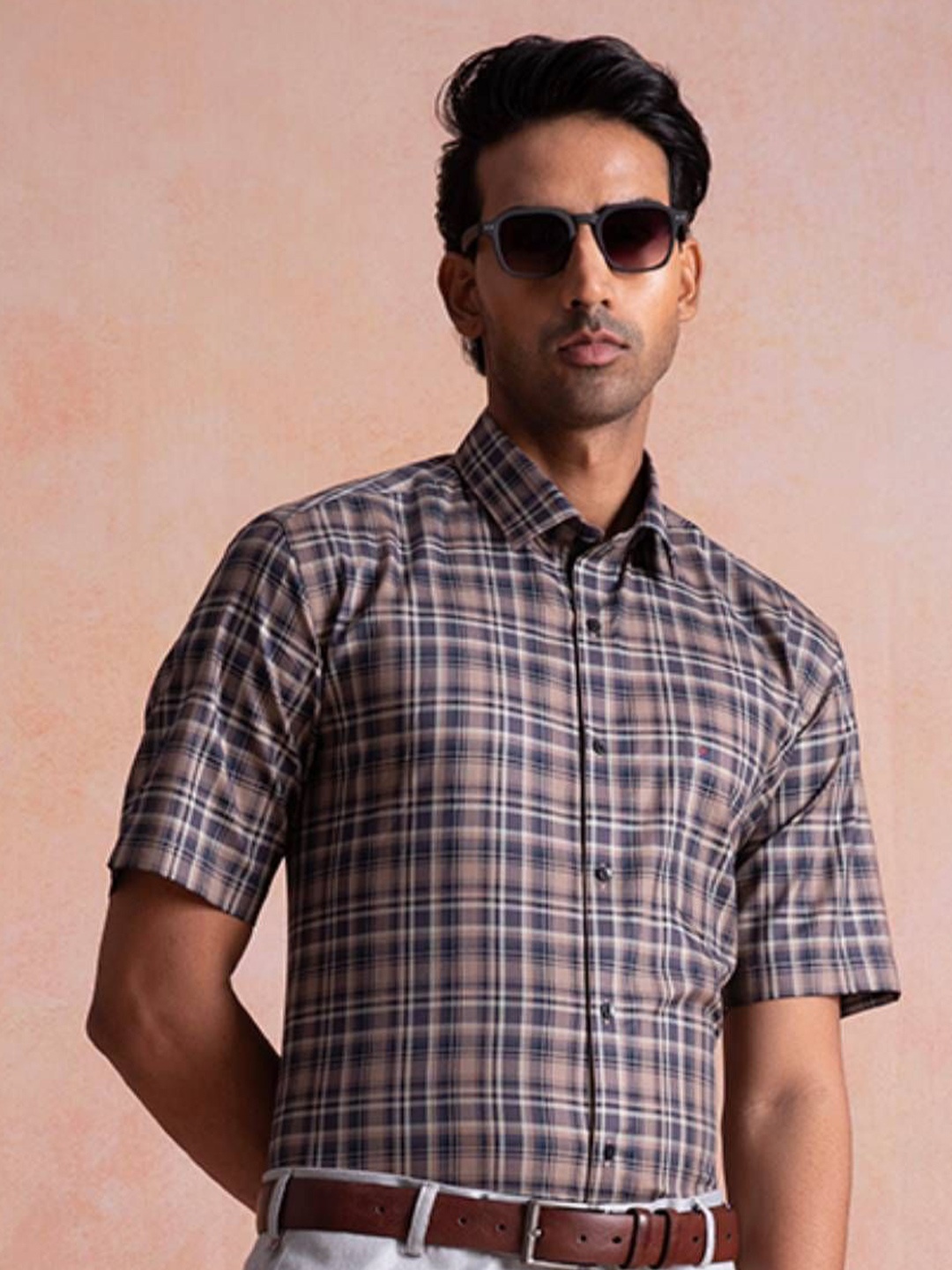 

Sero Men Smart Slim Fit Spread Collar Tartan Checked Cotton Formal Shirt, Brown