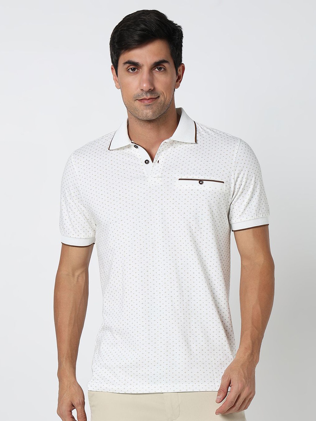 

R&B Men Printed Polo Collar Pockets T-shirt, White