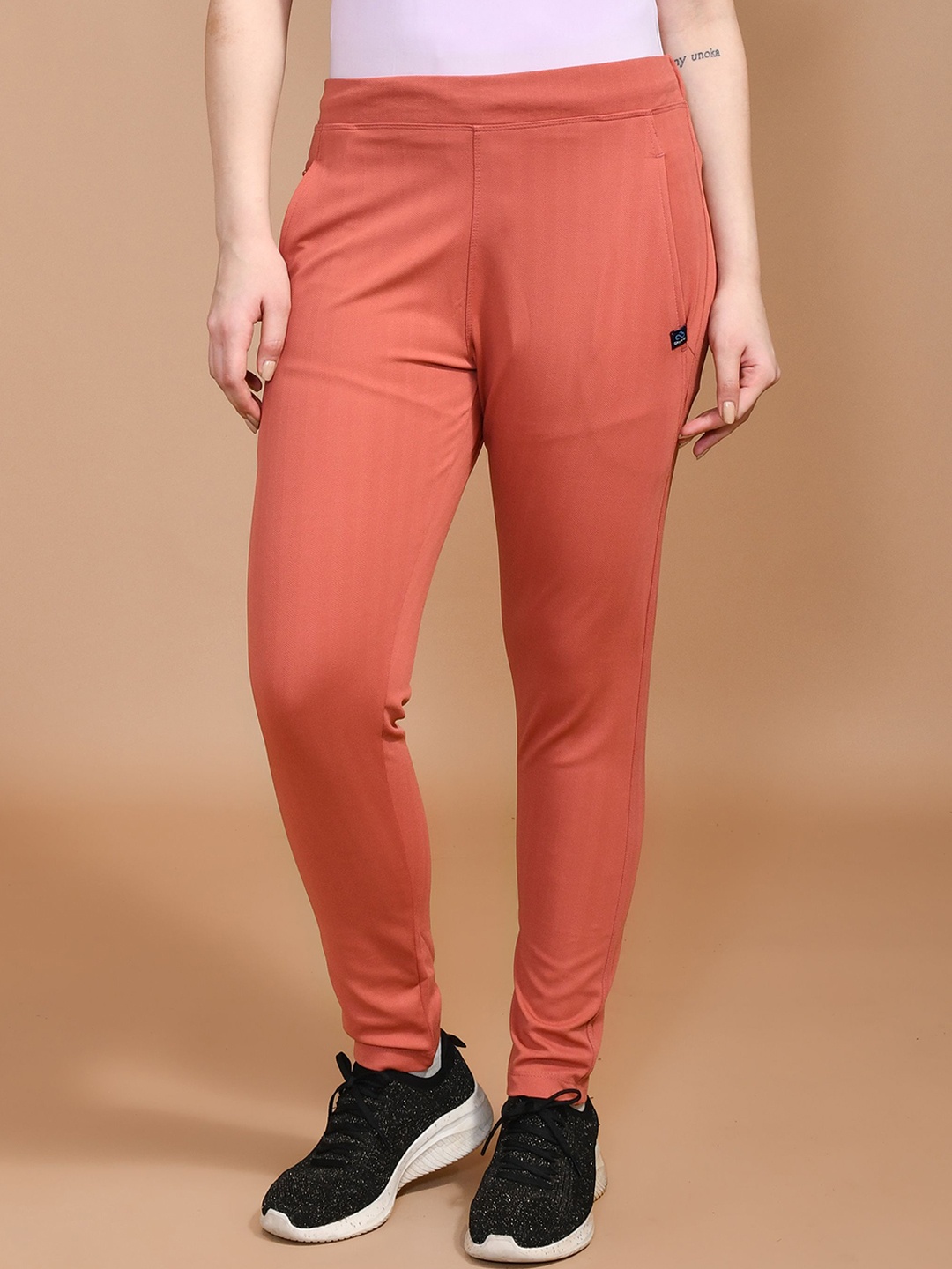 

SKYKNIT Women Regular Fit Trackpant, Coral
