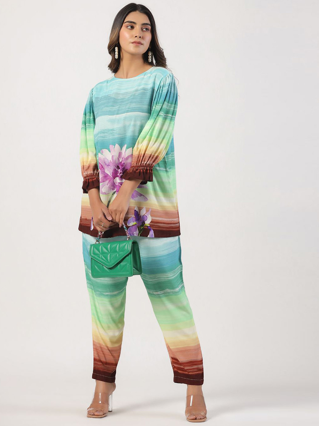 

STIL O STITCH Printed Round Neck Top And Trousers, Sea green