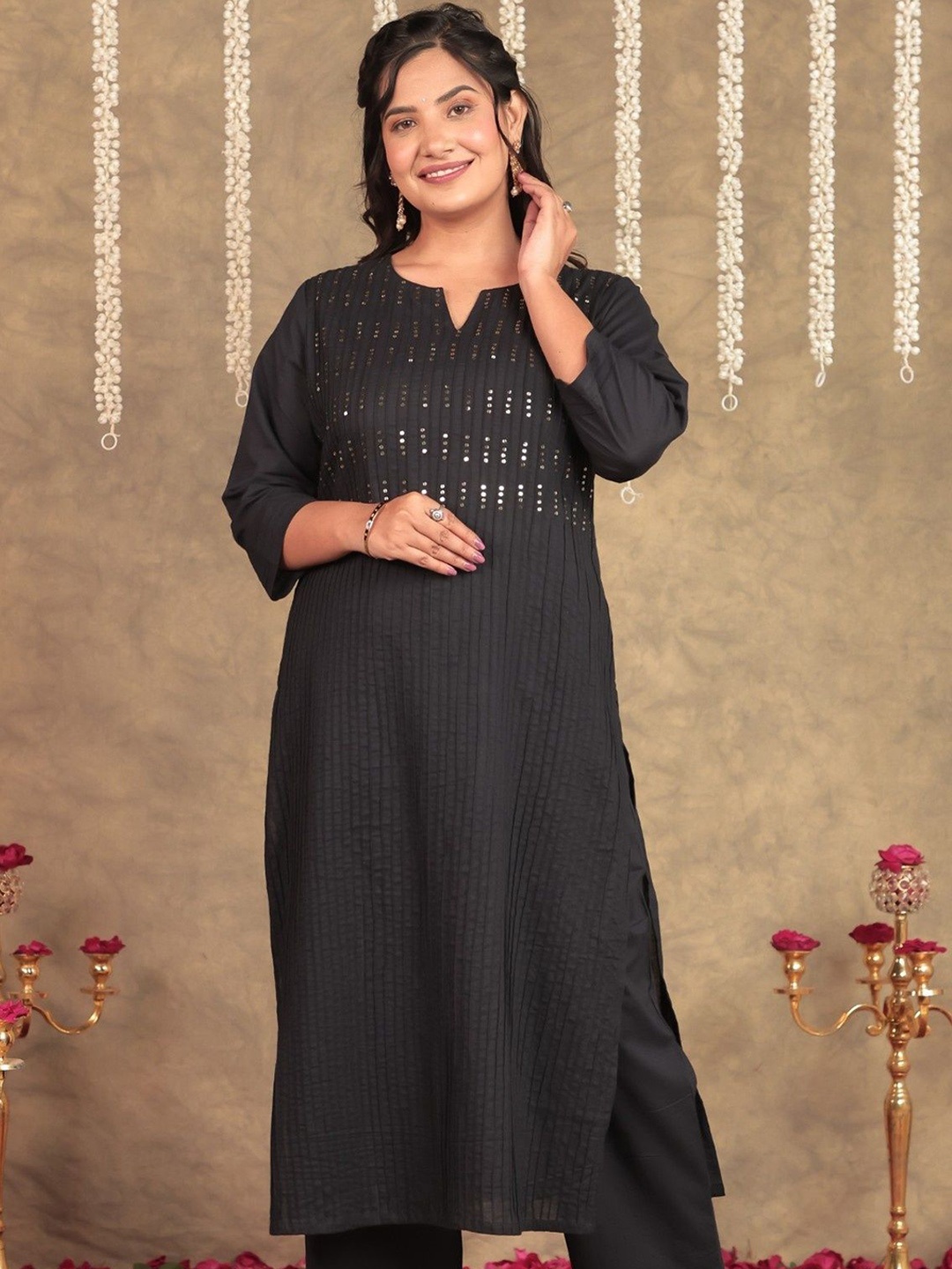 

Aramya Notch Neck Sequinned Pure Cotton Straight Kurtas, Black