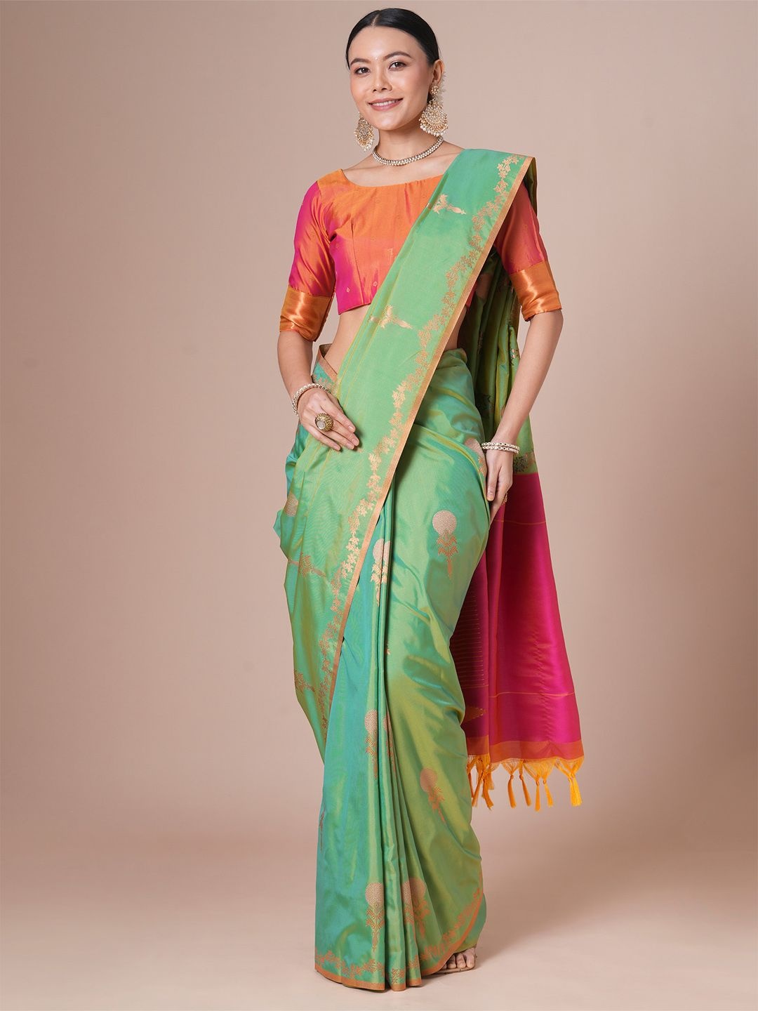 

House of pataudi Woven Design Pure Silk Jamdani Saree With Blouse Piece, Green