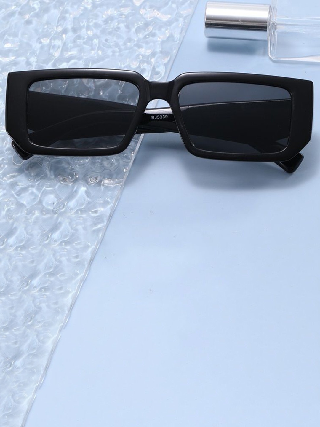

Dervin Unisex Rectangle Sunglasses with UV Protected Lens, Black