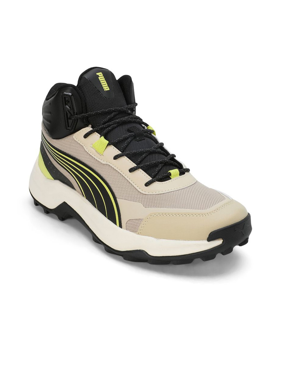 

PUMA Questblitz Mid Men Running Shoes, Beige