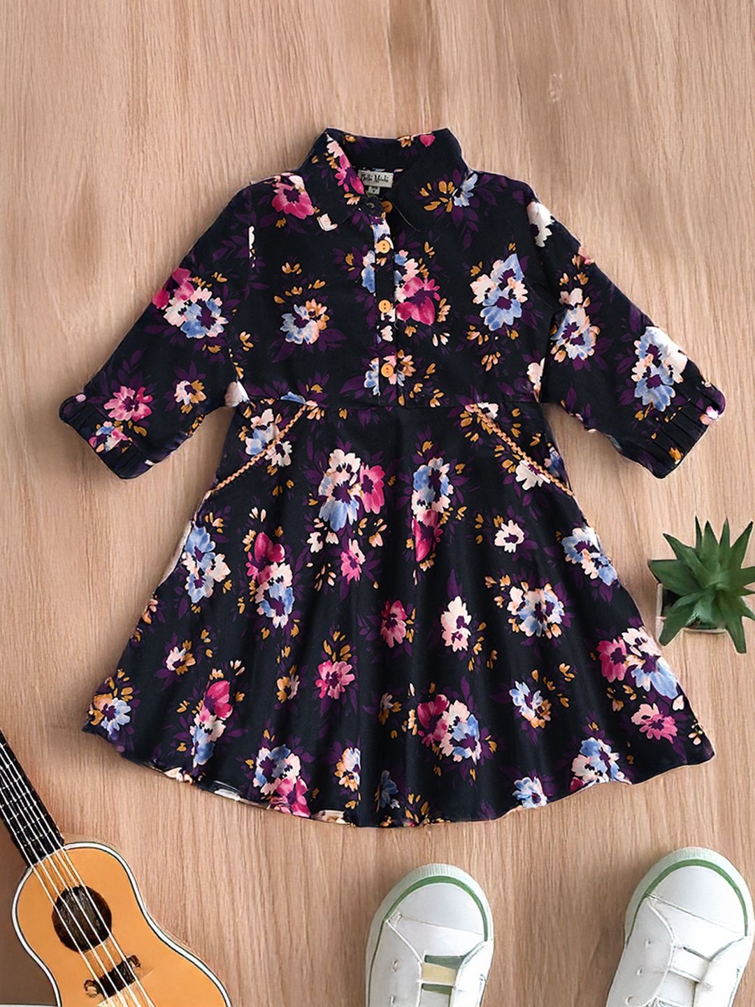 

Bella Moda Girls Floral Printed Cotton A-Line Knee Length Dress, Black