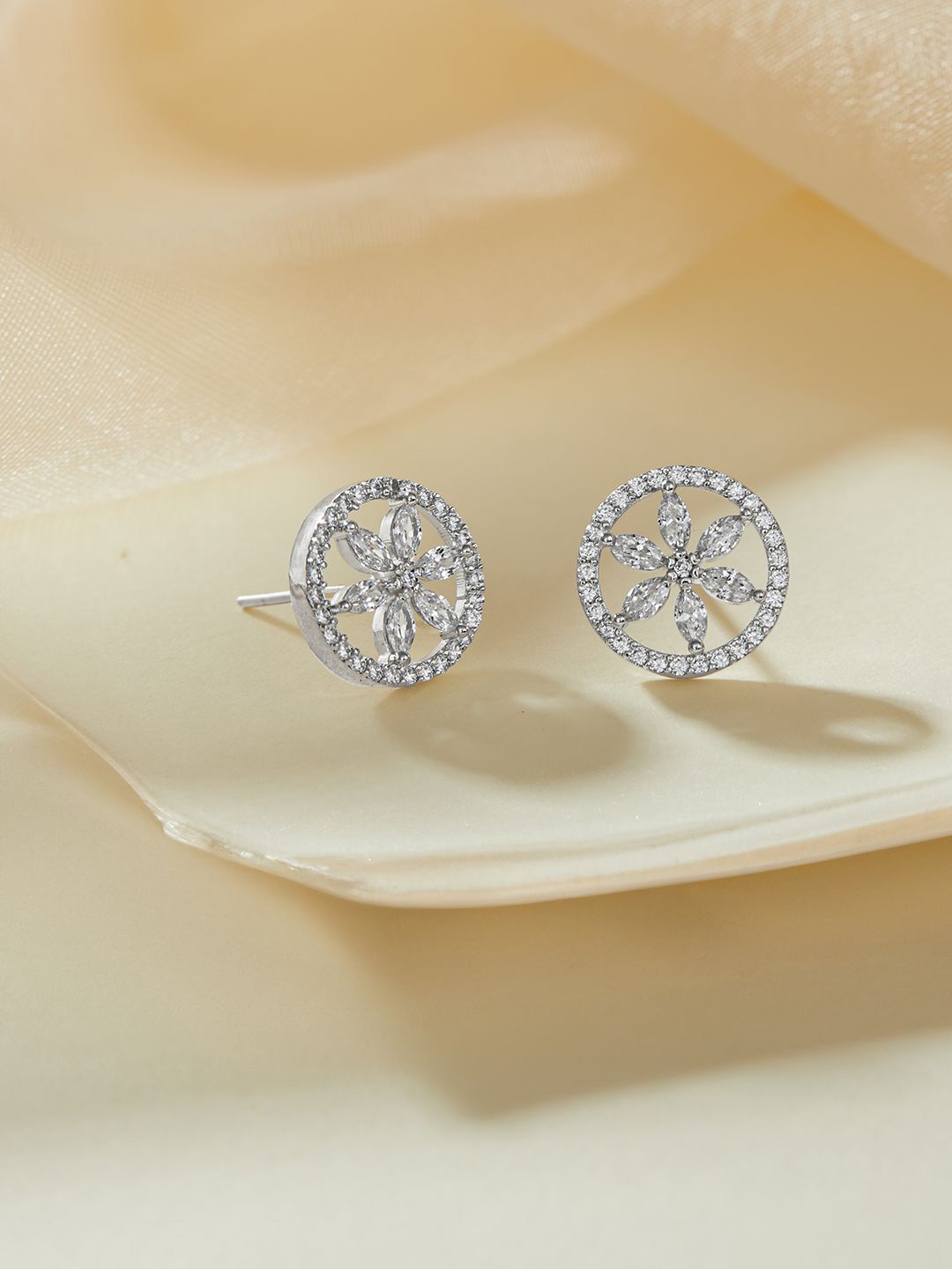 

SARAF SILVERETZ 925 Sterling Silver Classic Studs Earrings