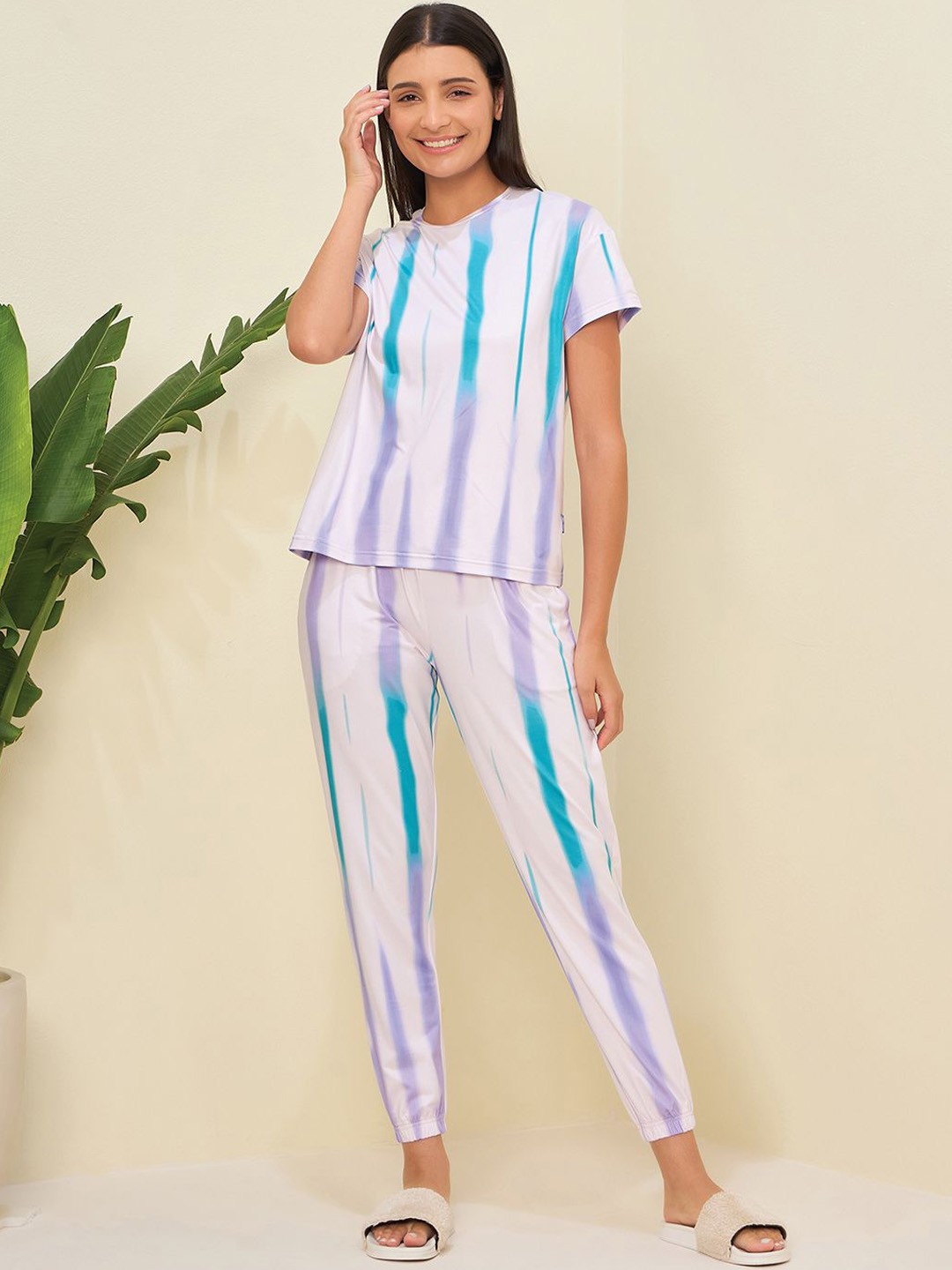 

Sweet Dreams Women Printed Night suit, Cream
