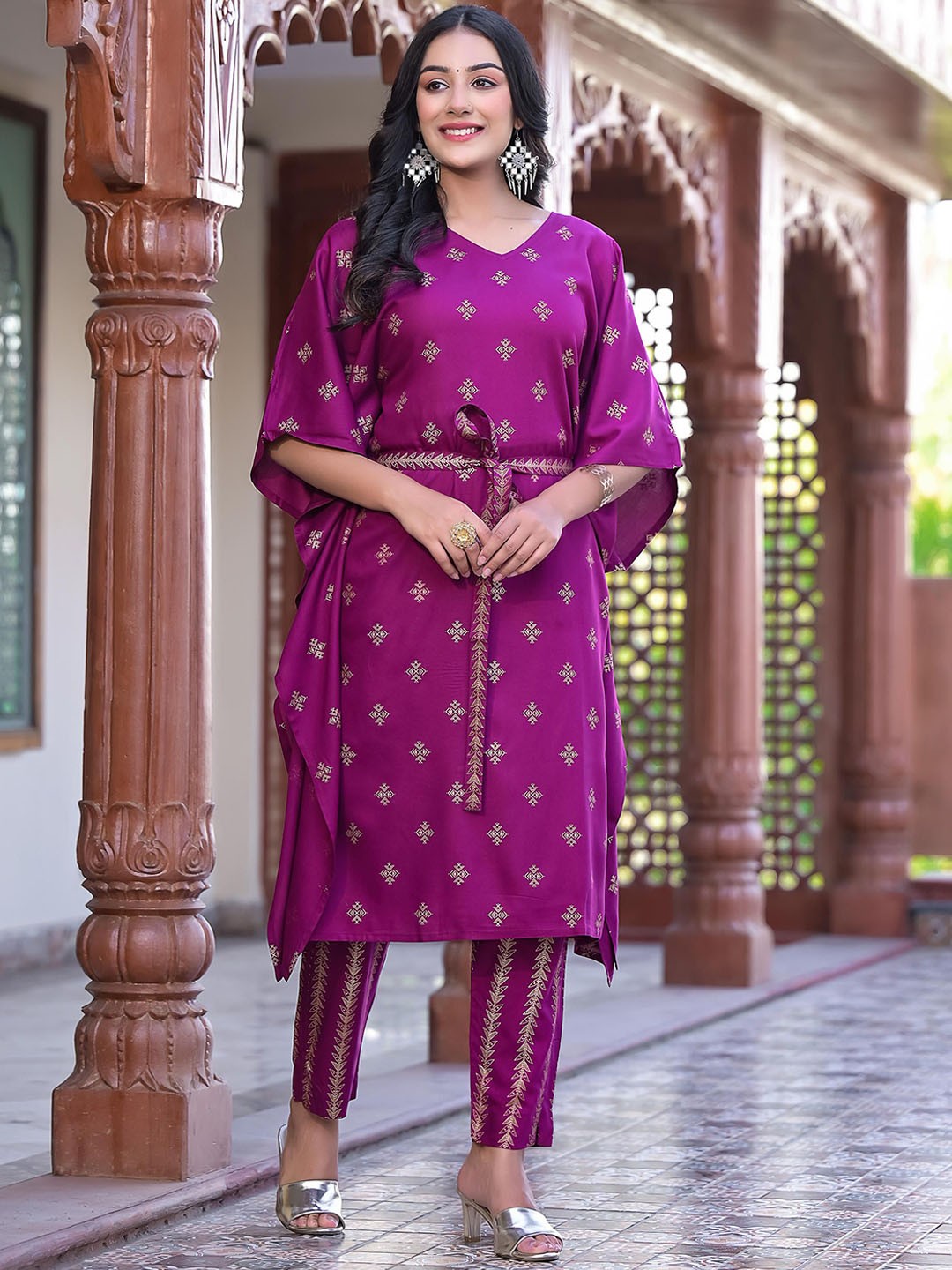 

KASHISHIYA Women Ethnic Motifs Printed Regular Kurta with Palazzos, Purple
