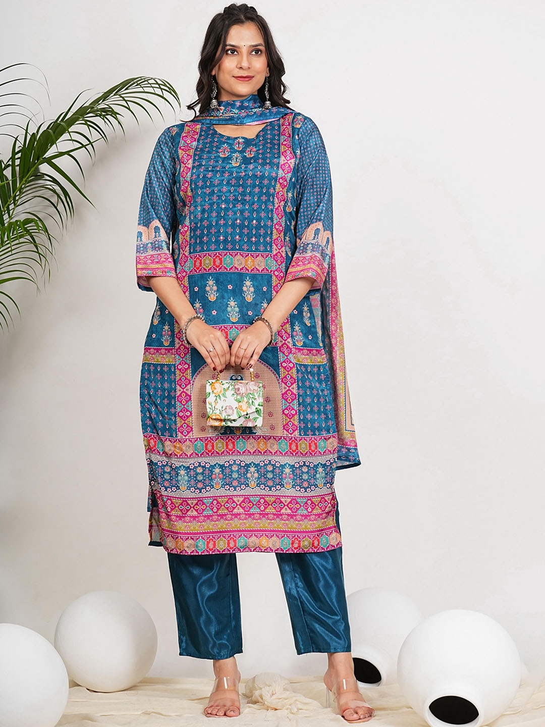 

Vbuyz Women Ethnic Motifs Printed Regular Sequinned Kurta with Trousers & With Dupatta, Blue