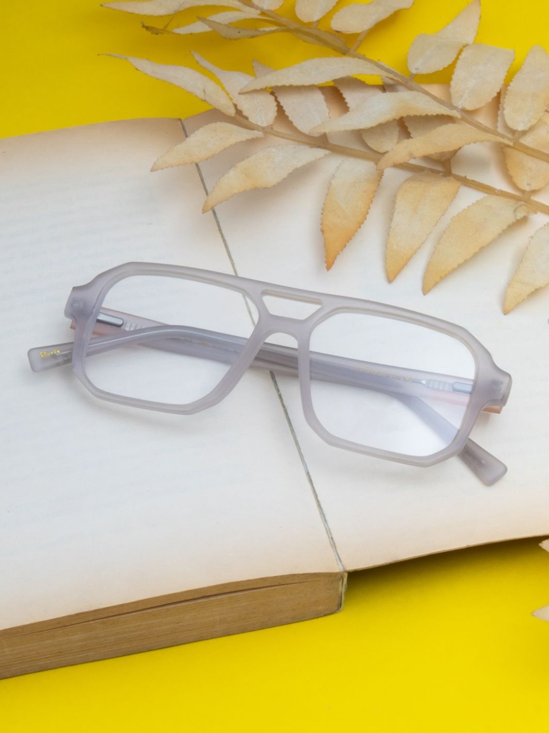 

Ted Smith Unisex White Aviator Iconic Acetate Frames