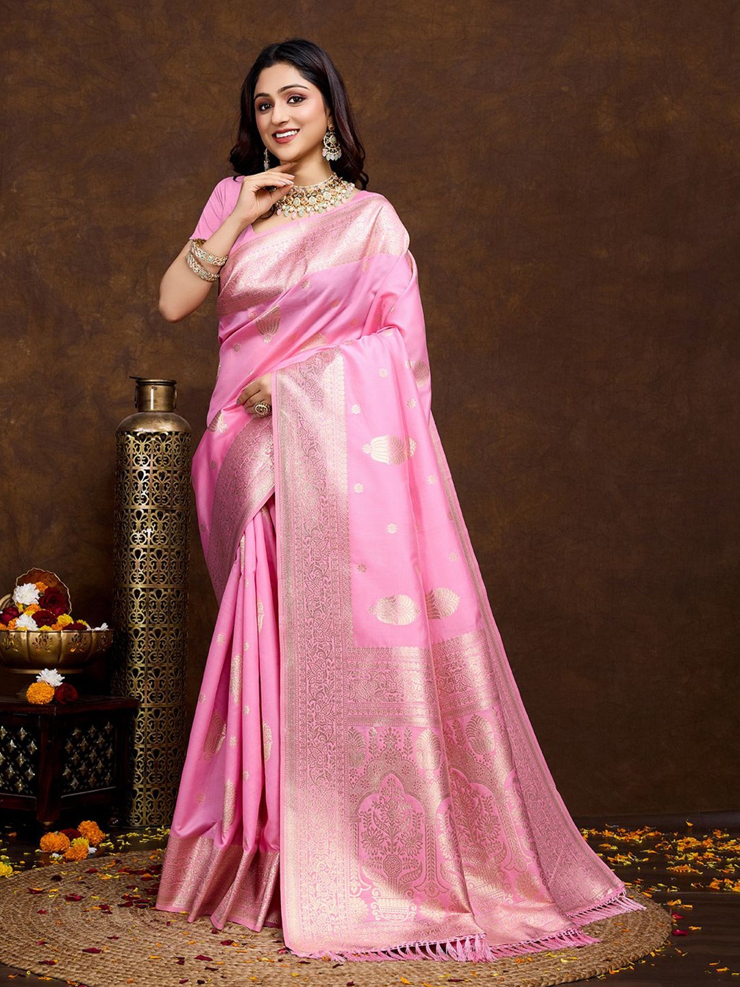 

NIWAA Woven Design Zari Banarasi Saree, Pink