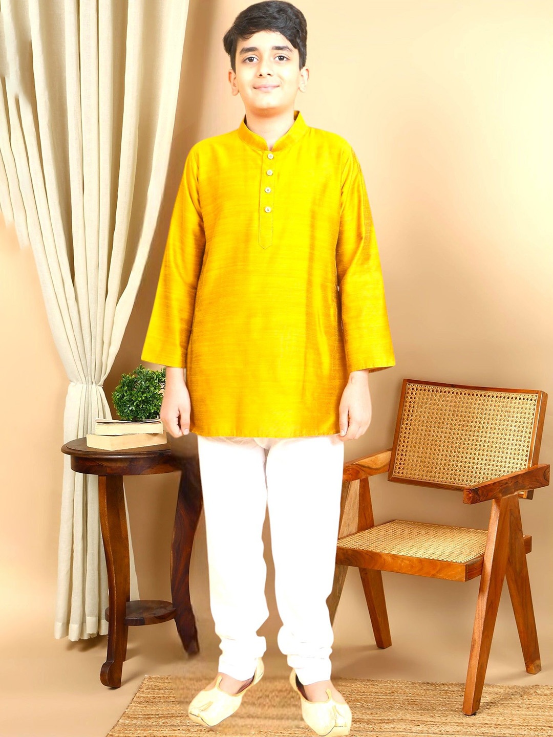 

TATTVA Boys Regular Kurta with Pyjamas, Yellow