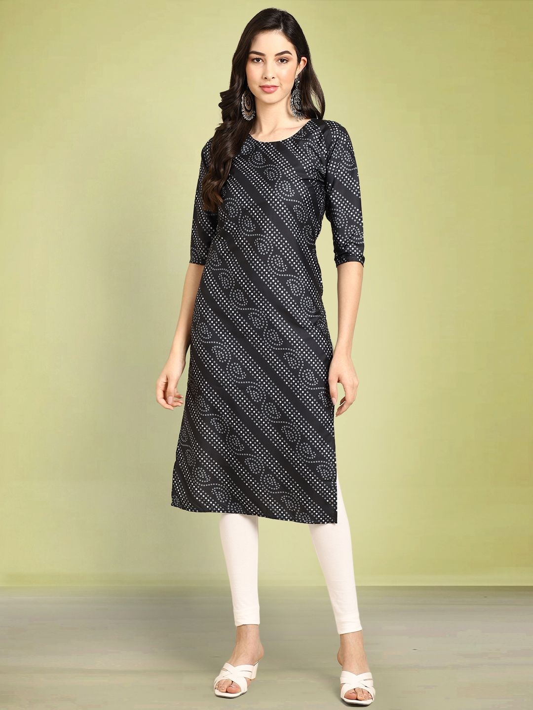 

Moda Rapido Bandhani Printed Round Neck Straight Kurta, Black