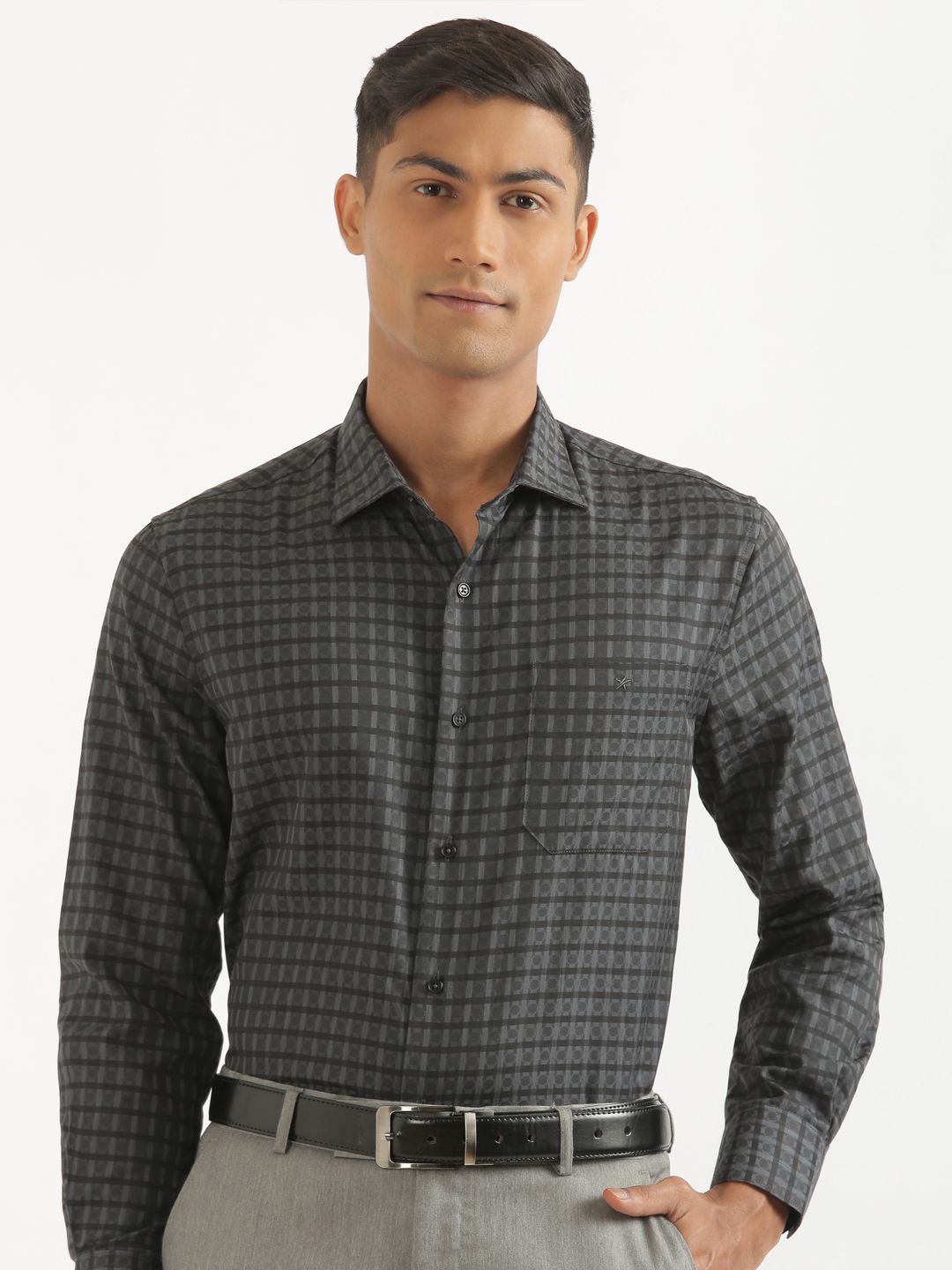 

CROYDON UK Men Comfort Opaque Checked Casual Shirt, Grey